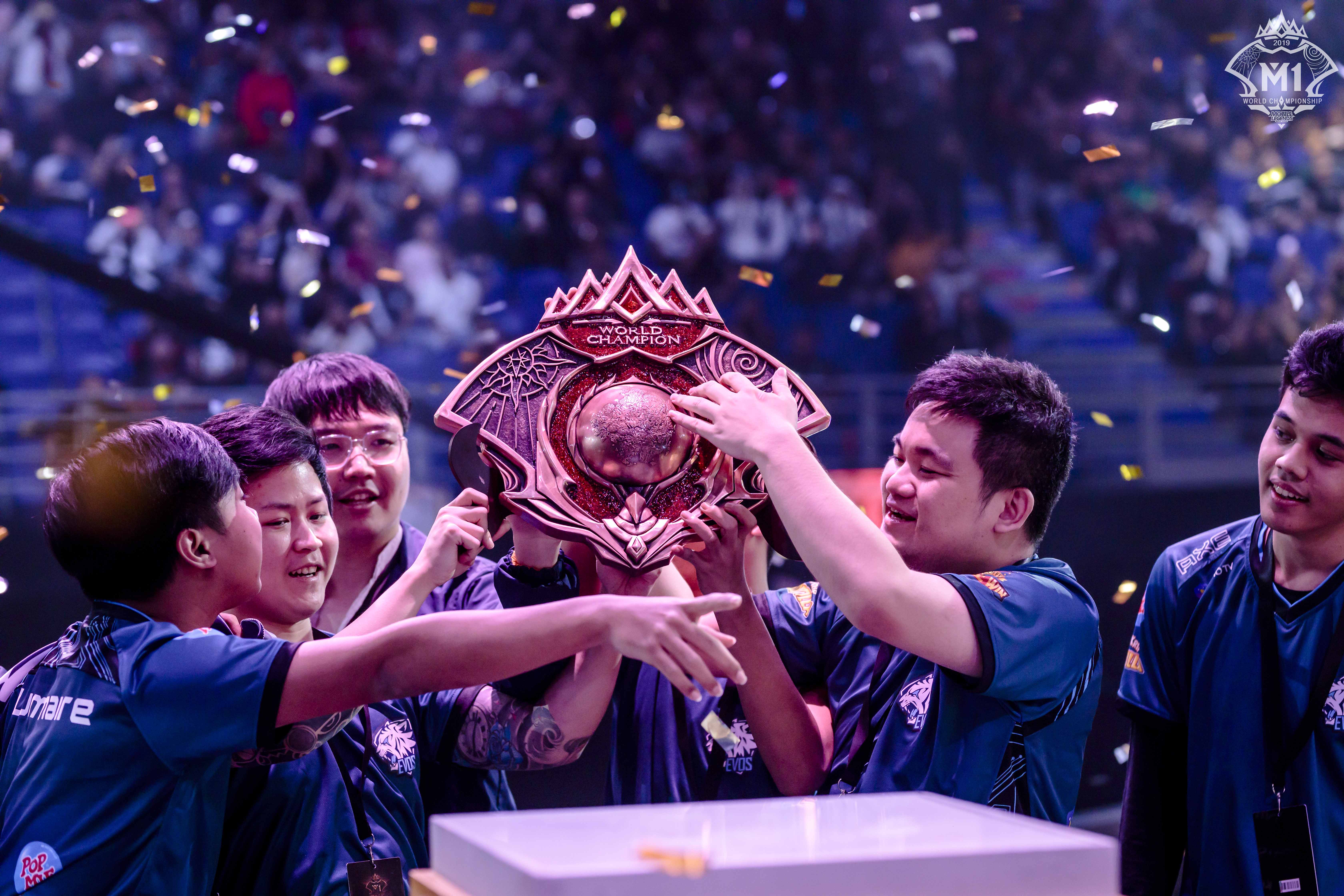 足球巨星闪耀，荣誉之战再度打响