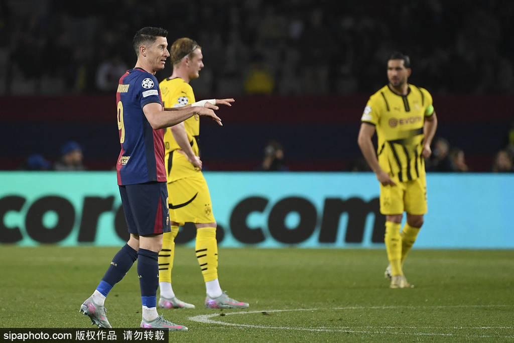 巴塞罗那客场获胜，领先优势扩大