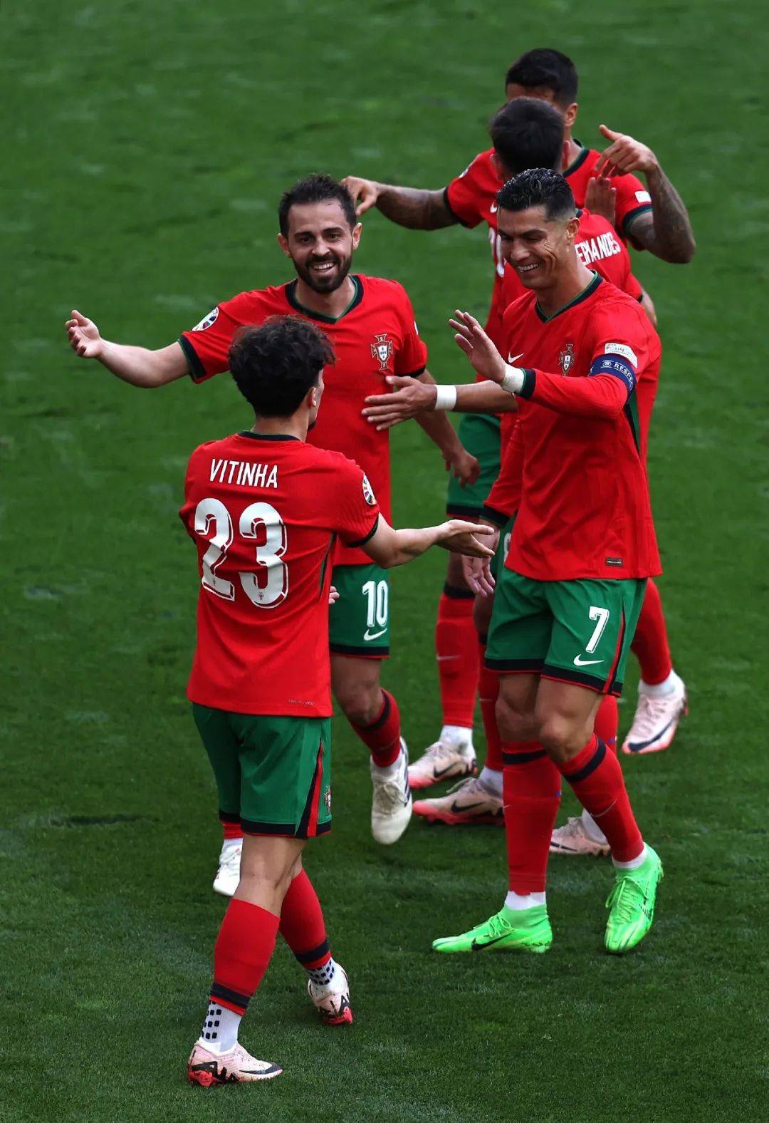 葡萄牙球队在国际赛事中取得关键胜利 葡萄牙球队在国际赛事中取得关键胜利