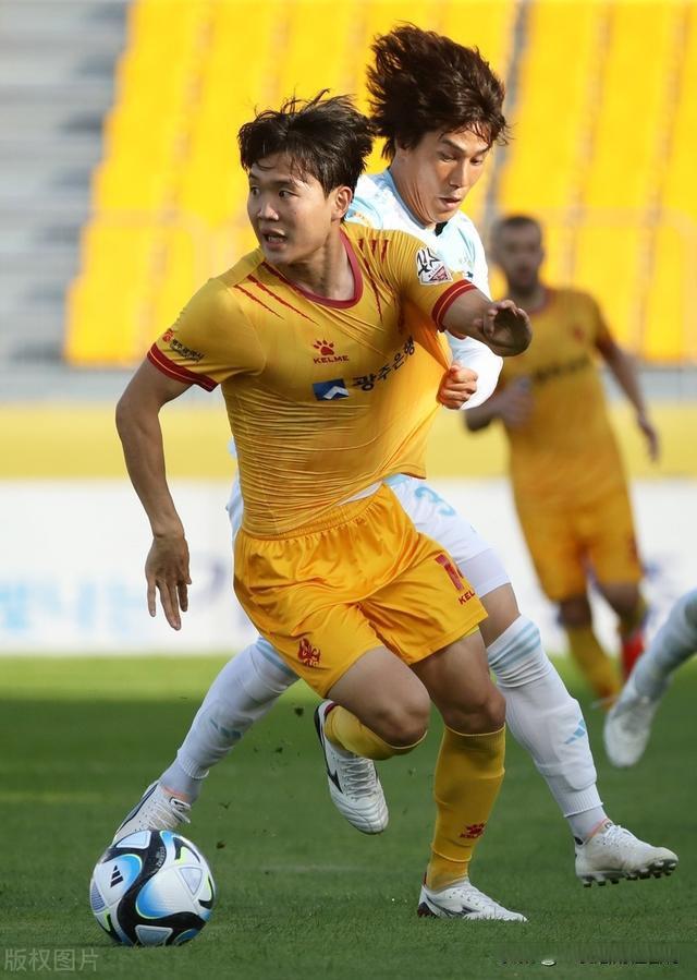 球队表现亮眼晋级为目标，士气高昂不容放松