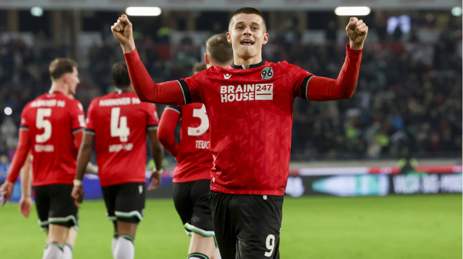 汉诺威队在客场比赛中显现实力，喜迎宝贵三分的简单介绍