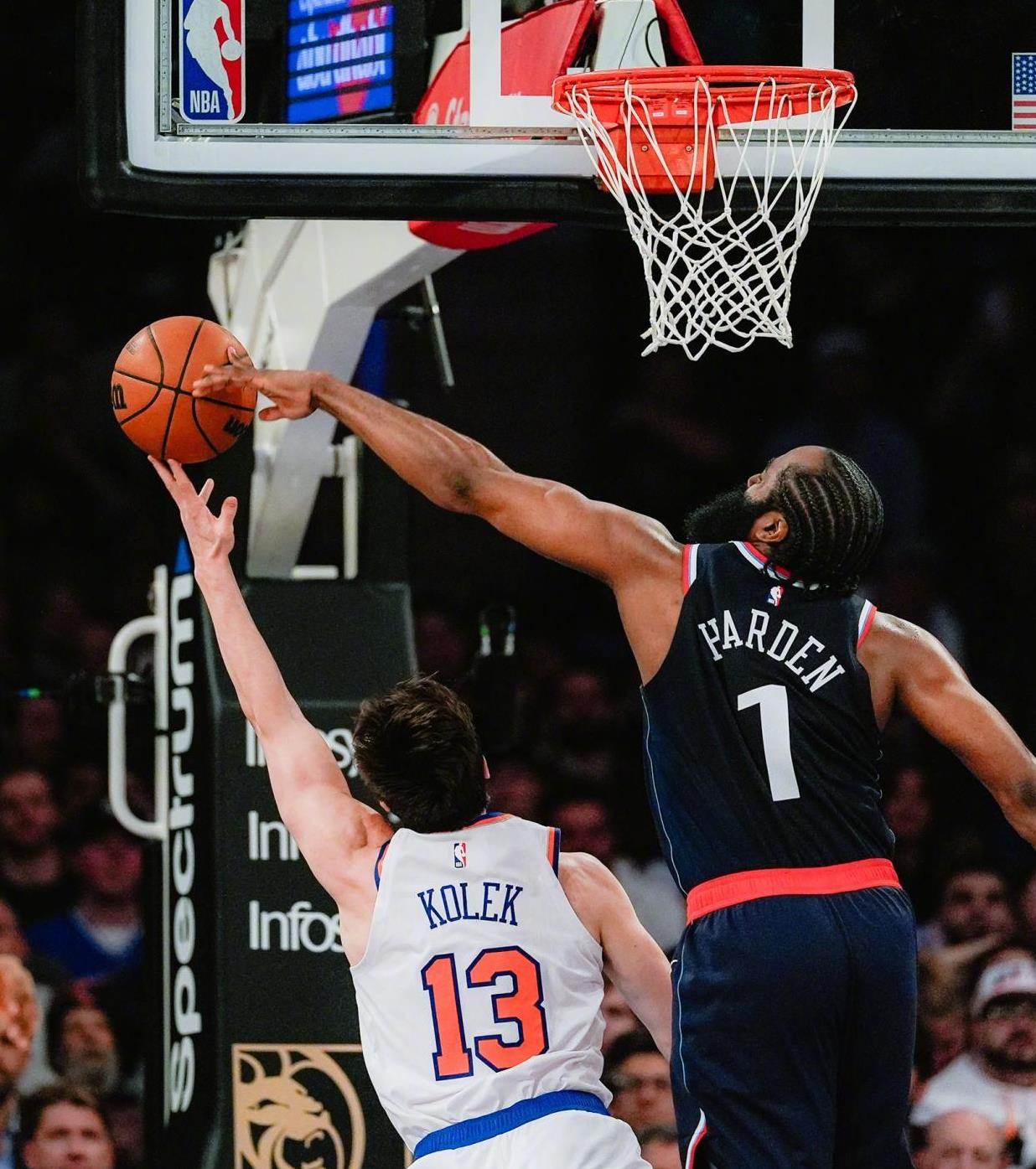 快船战胜尼克斯,继续稳居前列的简单介绍 快船战胜尼克斯,继续稳居前列的简单介绍