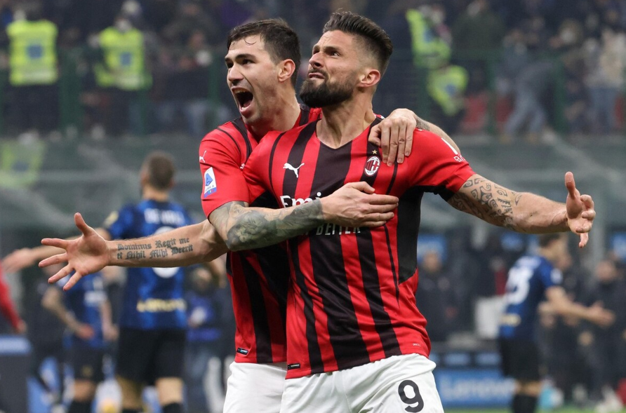 关于AC米兰翻盘那不勒斯，弗拉霍维奇完成帽子戏法的信息