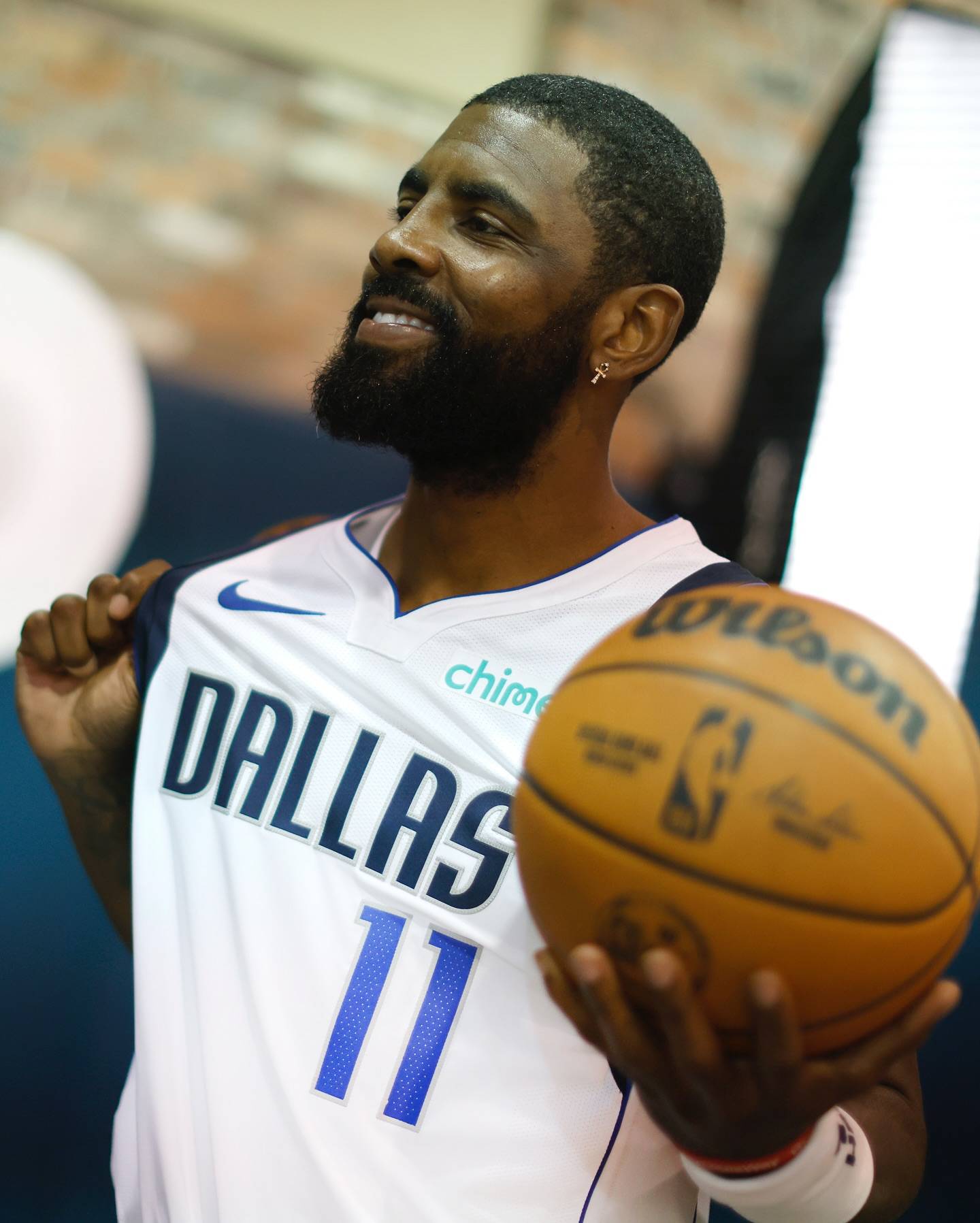 青岛队翻盘独行侠，欧文点燃赛场