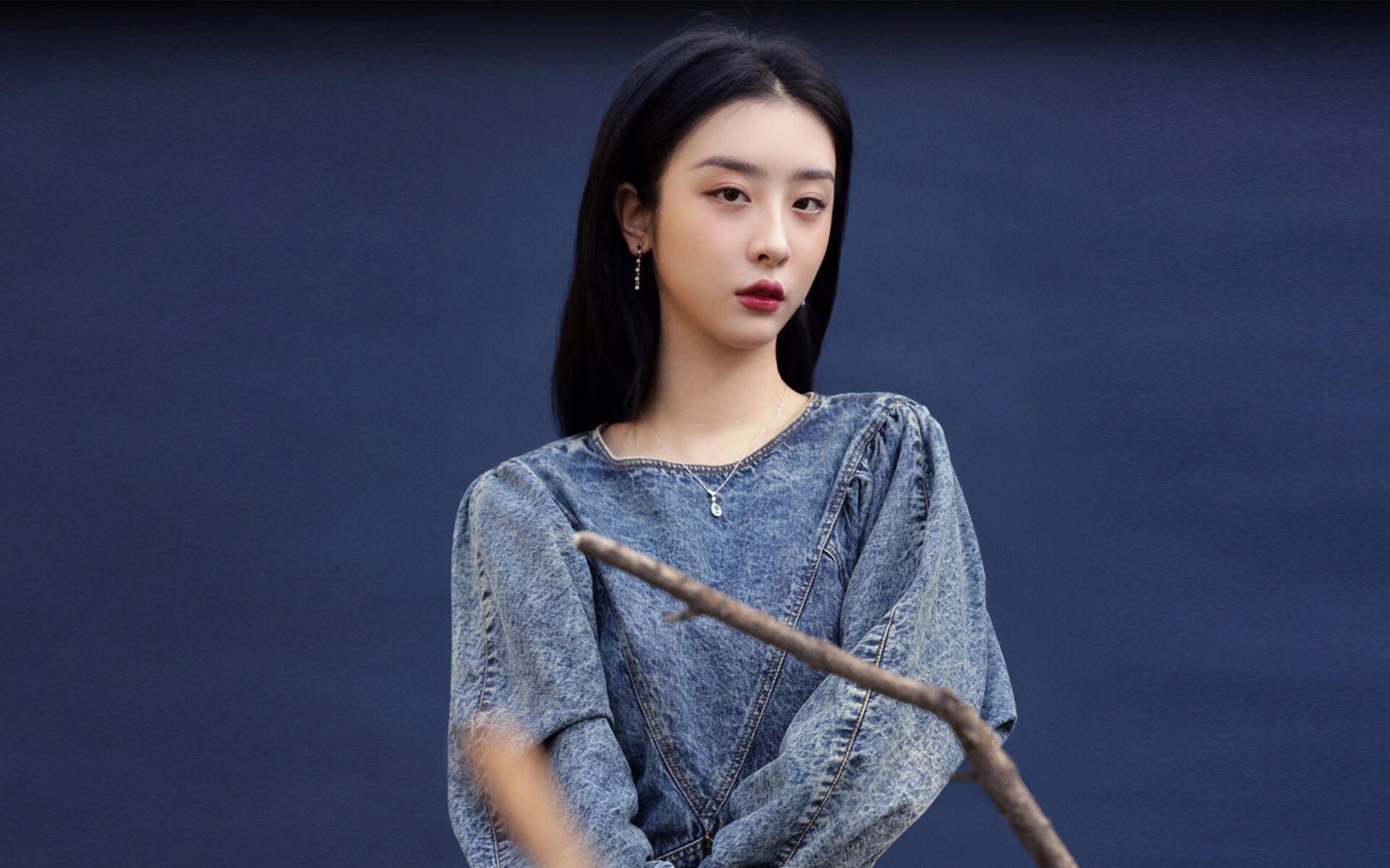 终结神话的绞肉机，约基奇如何用血肉之躯写就掘金的铁血篇章