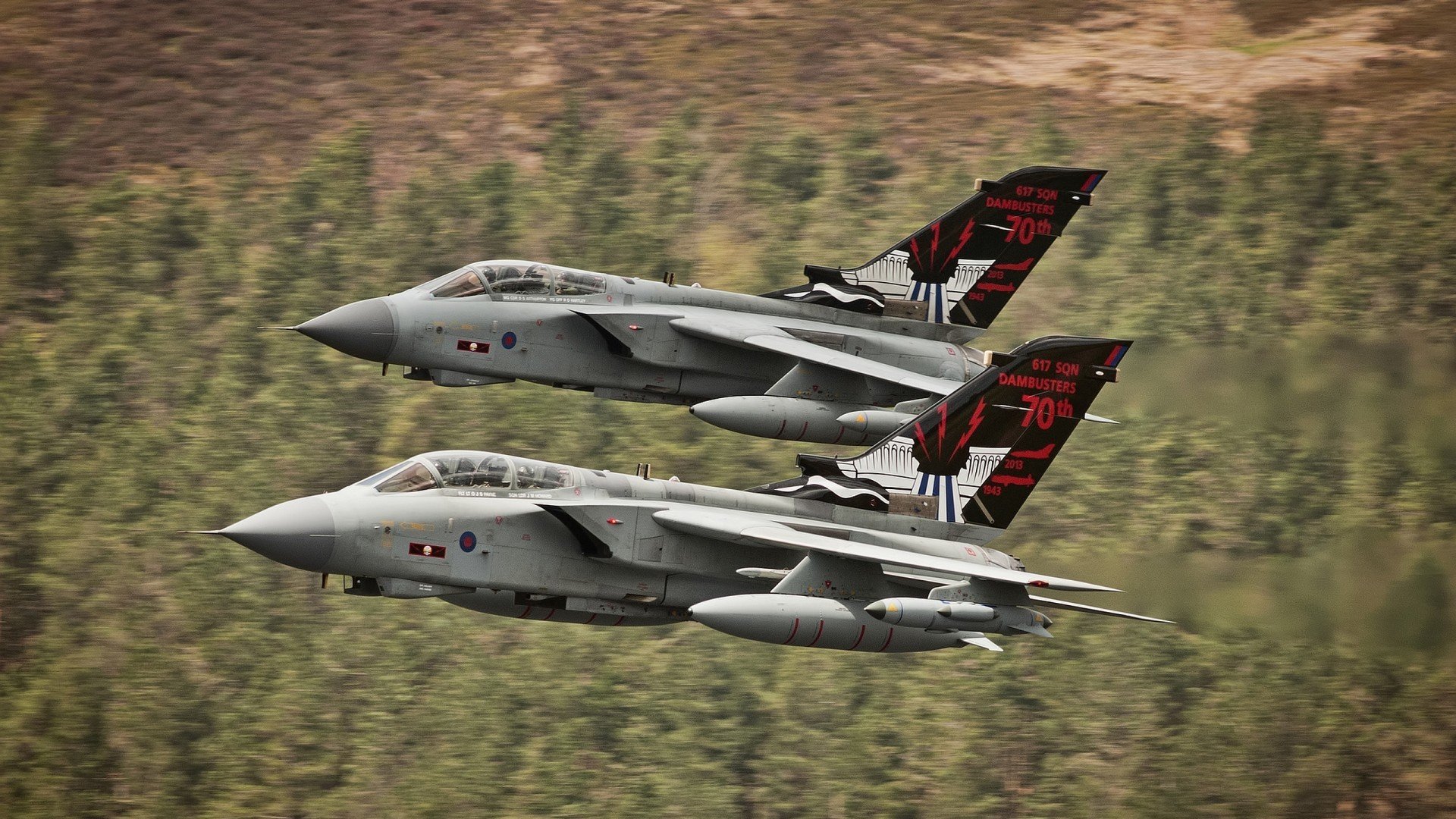 东契奇狂砍三双主宰生死战，火箭队加时险胜深圳队保留季后赛希望