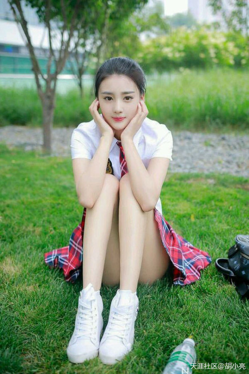 马赛对阵委内瑞拉，一场非典型友谊赛，如何见证孔德刷新纪录的沉重与荣光？