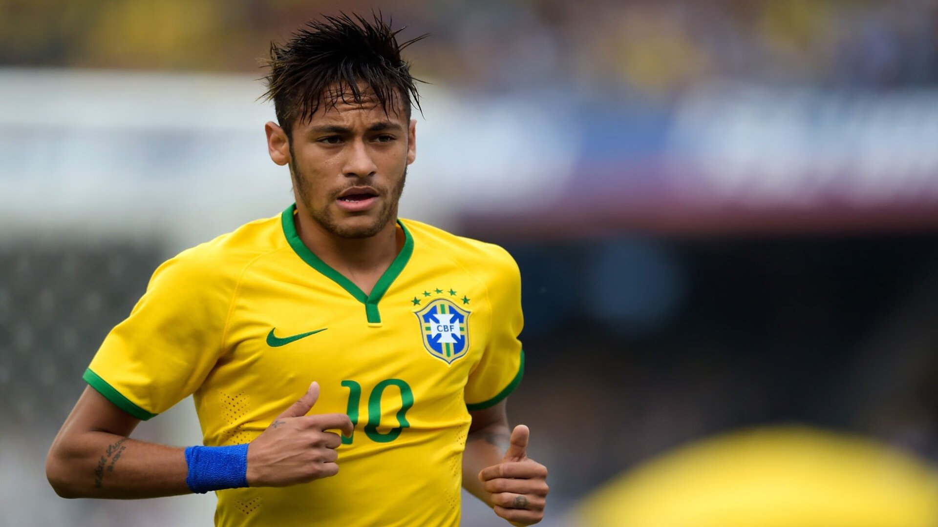 萨内一传一射点燃全场，波兰队提前终结加拿大小组赛悬念