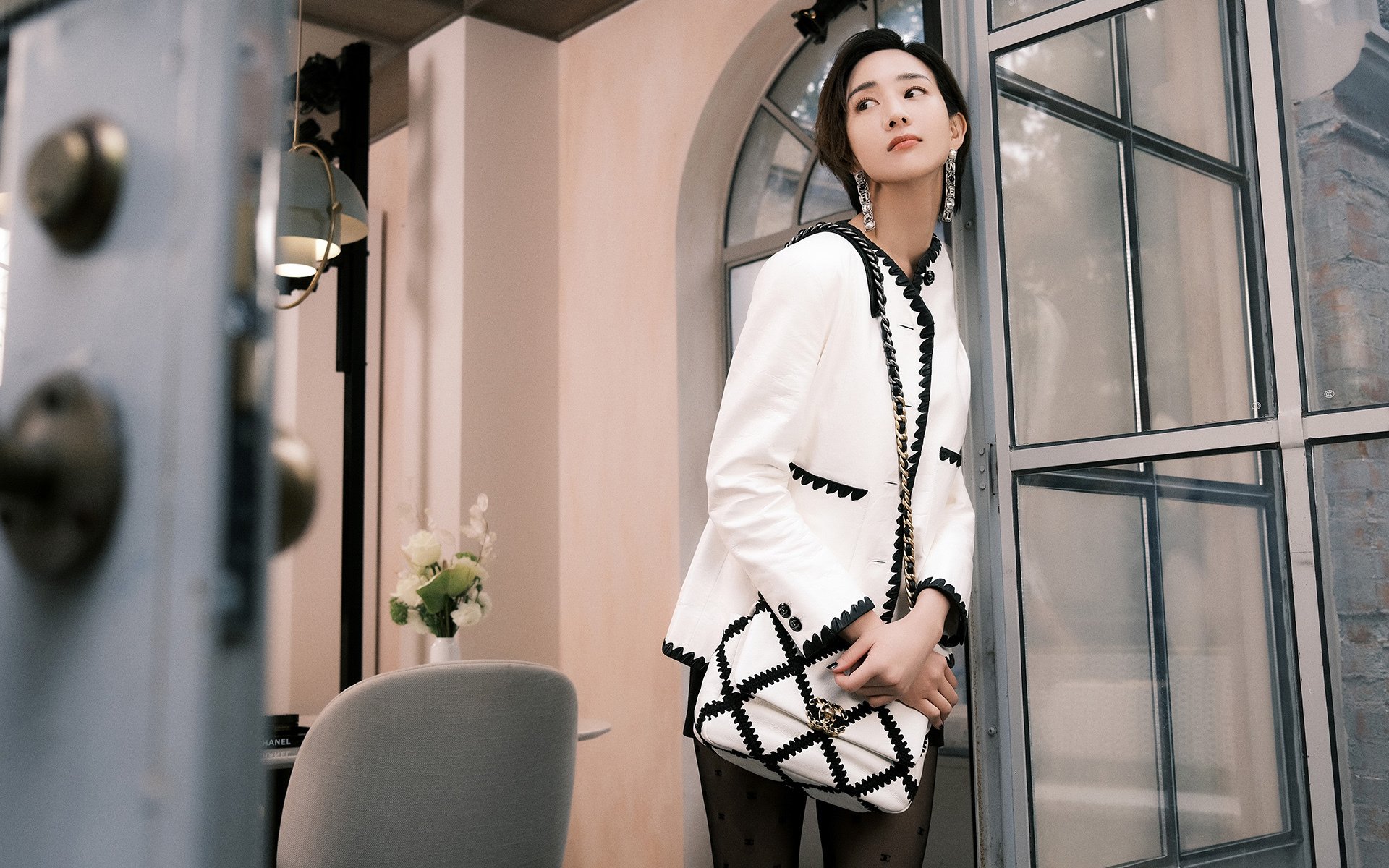 巨人觉醒，当黄蜂对决76人，舞台越大，武切维奇越强