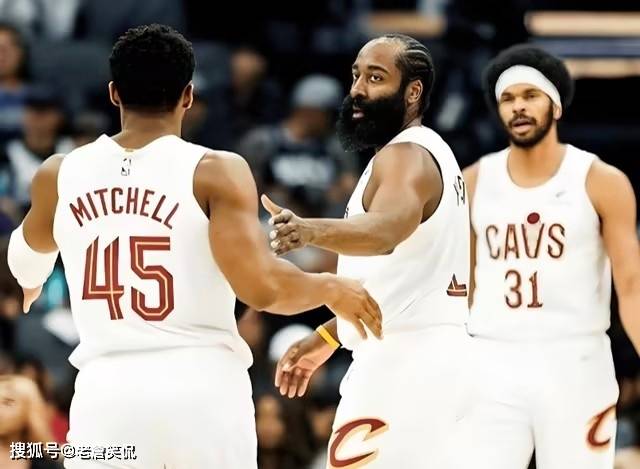 世界排名争夺战之夜，巴斯托尼防守端锁死对手