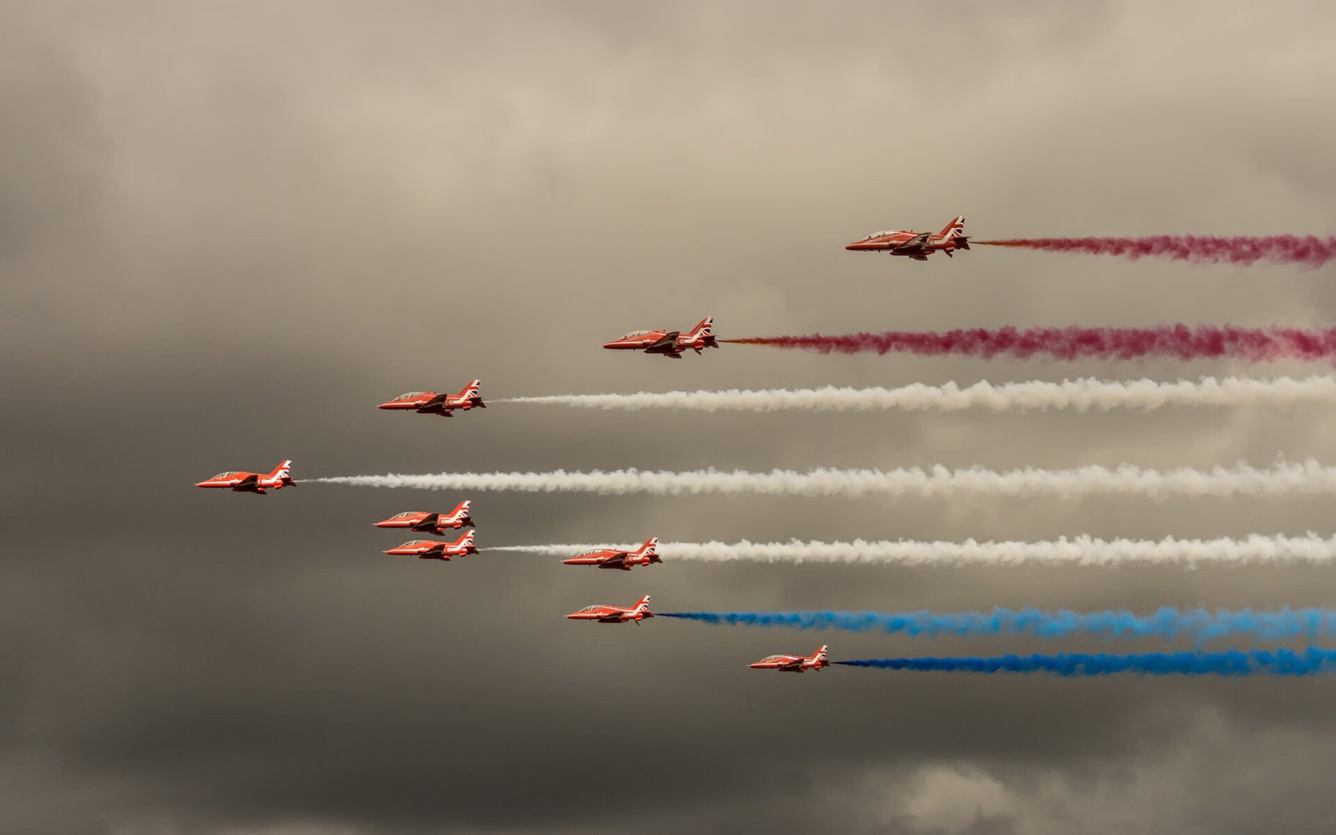鹈鹕逆袭快船，欧文世界杯封神，体育史诗中的接管时刻