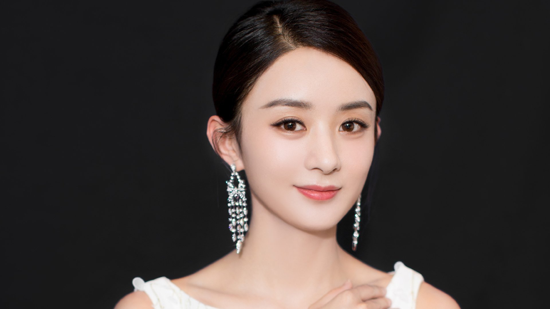 开云体育下载-曼城欧冠关键战淘汰德国霸主，焦点对决谱写绿茵新篇章